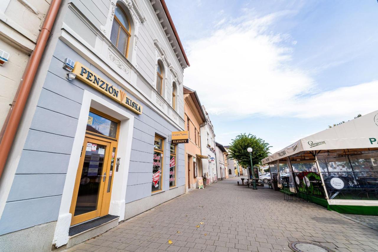 Penzion Kiska Kezmarok Hotel Exterior photo